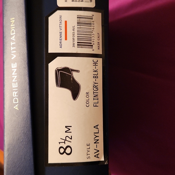 💕 NIB Ankle booties💕 - Picture 5 of 5